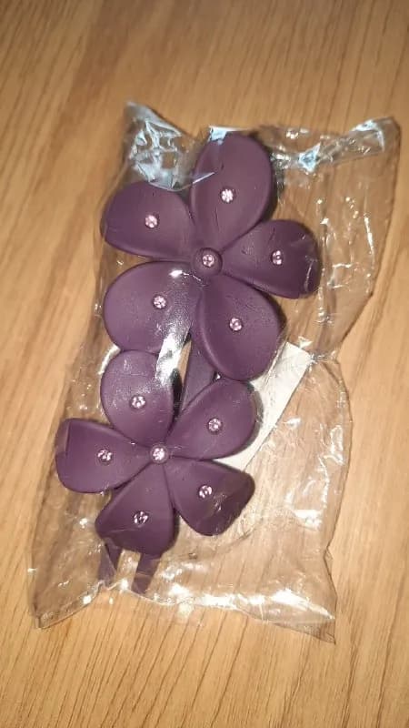 Темно-фиолетовая заколка — Тбилиси — 15 ₾