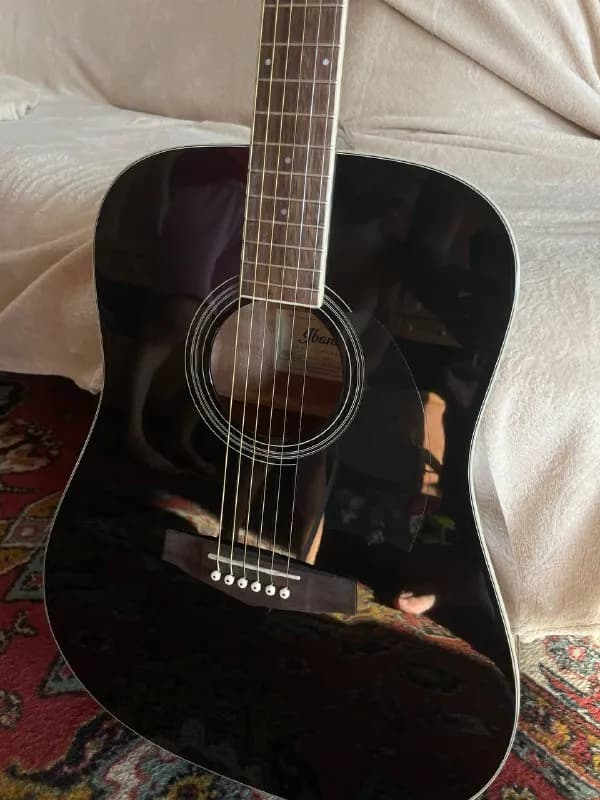 Ibanez PF15-BK с чехлом. Была куплена в магазине в конце 2022 года. Состояние около идеальное. — Ереван — 75,000 ₽