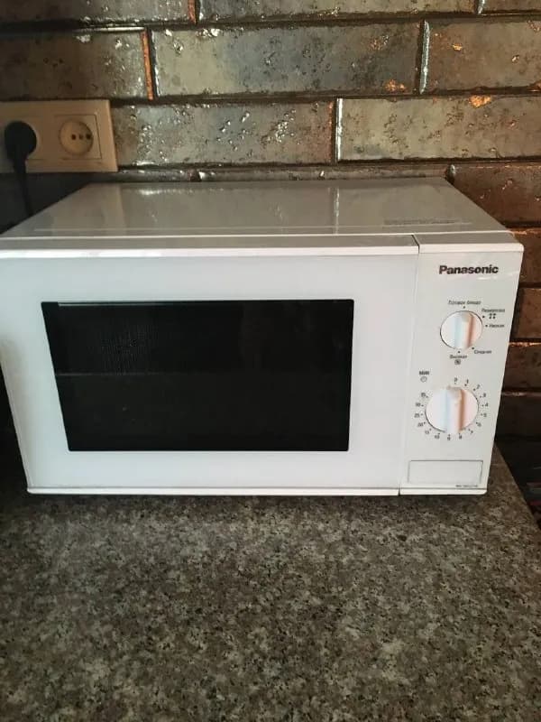Panasonic NN-SM221W — Ереван — 30 000 ֏