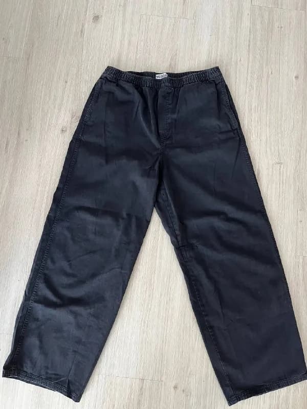 Брюки Weekday оверсайз — Тбилиси — 100 ₾