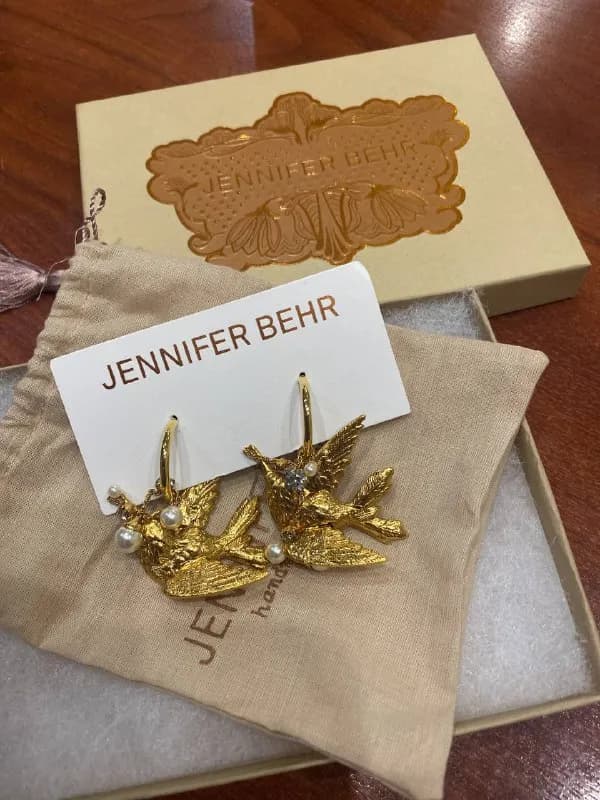 Jenifer Behr — Ереван — 35,000 ֏