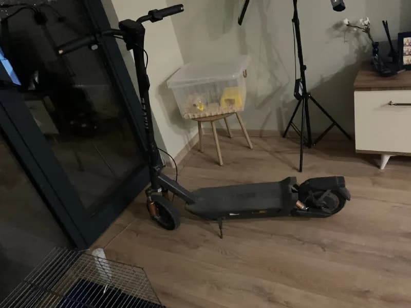 NAVEE gt5 pro с ошибкой H5 проблема в силовом проводе хочу обновиться 1000 лари торг уместен — Тбилиси — 1,000 ₾