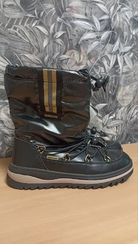 Дутики Geox 37 размер новые — Тбилиси — 190 ₾