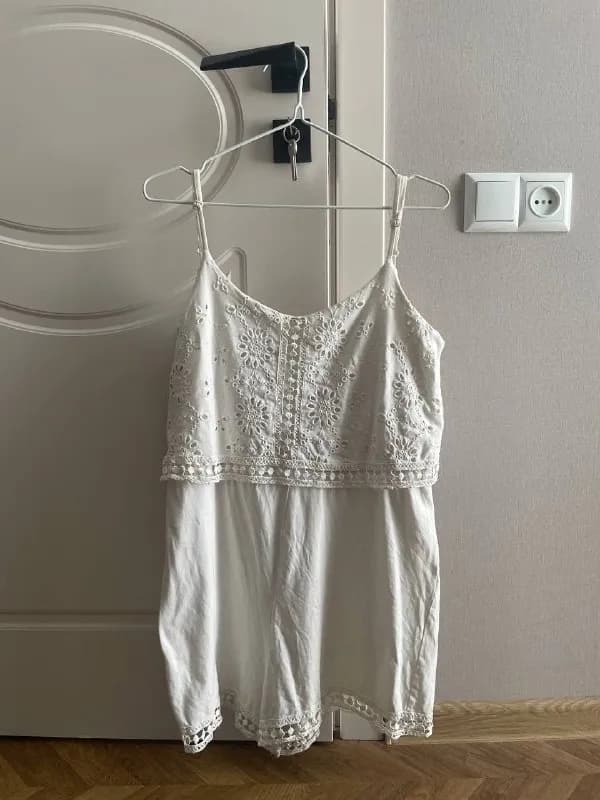 bershka, белый кружевной, размер s — Тбилиси — 10 ₾