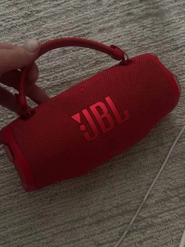 JBL charge 6 — Тбилиси — 500 ₾