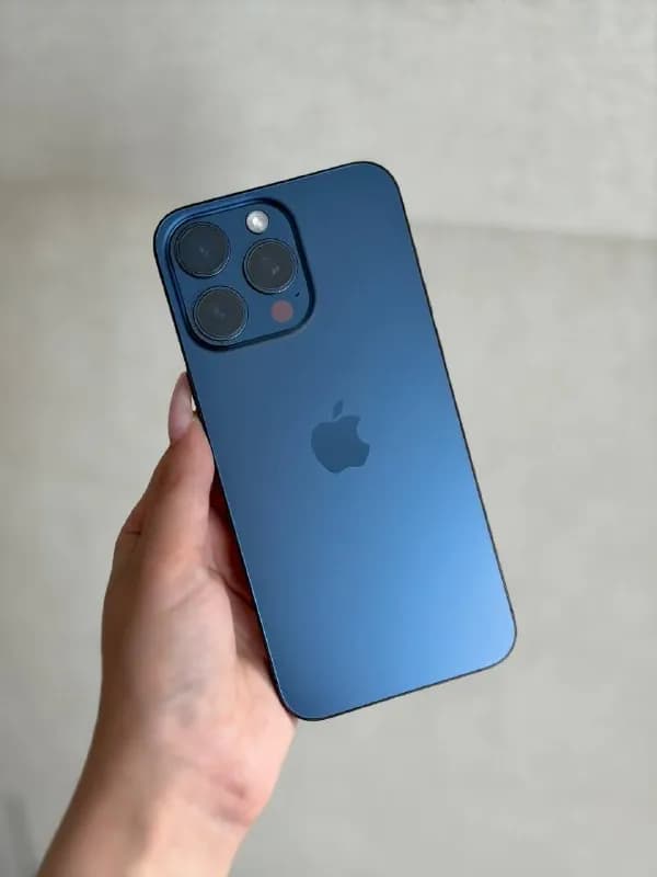 iPhone 15 Pro Max — 1720 лари — Батуми — 1 720 ₾