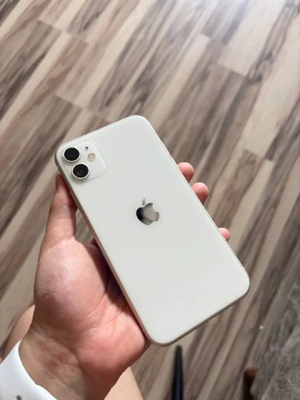 iPhone 11 128GB White — Тбилиси — 300 ₾