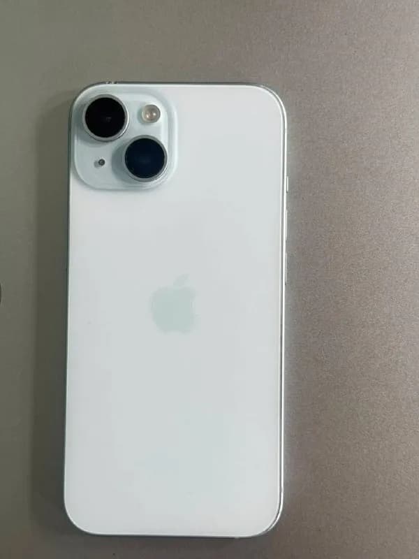 Iphone 15 — Батуми — 1 190 ₾
