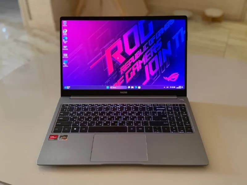 15.6 fullhd ips экран и хорошая акустика. — Батуми — 1 100 ₾