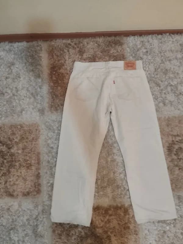 levis 45 лари — Батуми — 45 ₾