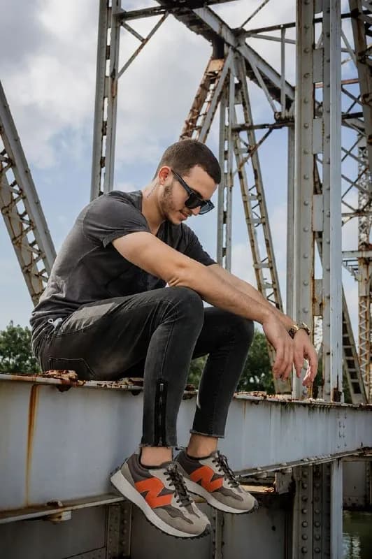 New Balance 327 — Батуми — 100 ₾