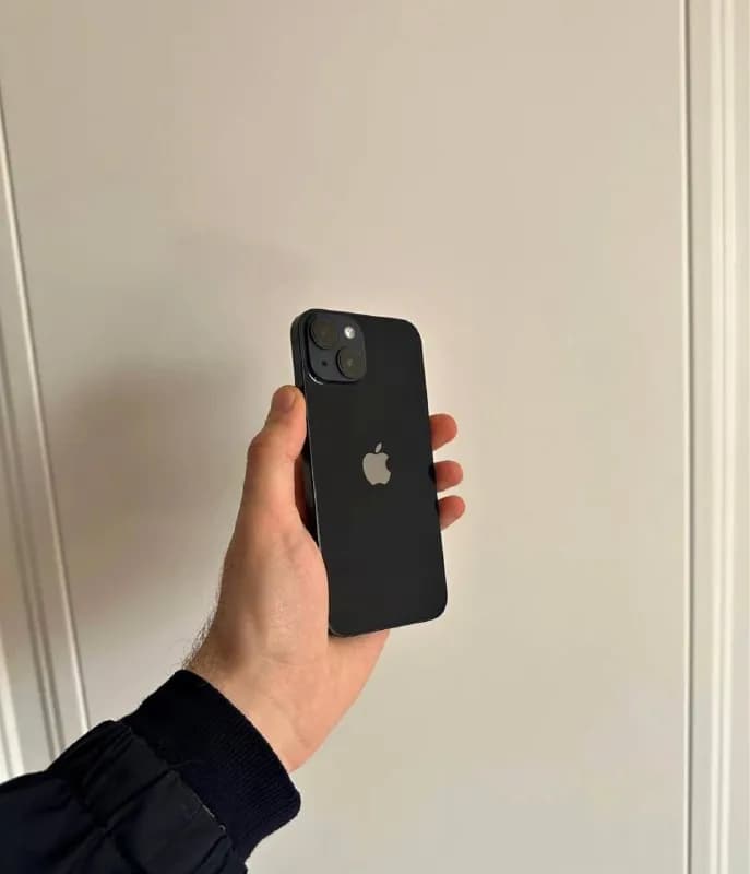 iPhone 14 (128 gb) — состояние отличное, телефон без проблем, 87% 🔋 Без ремонтов. Не вскрывался. — Батуми — 800 ₾