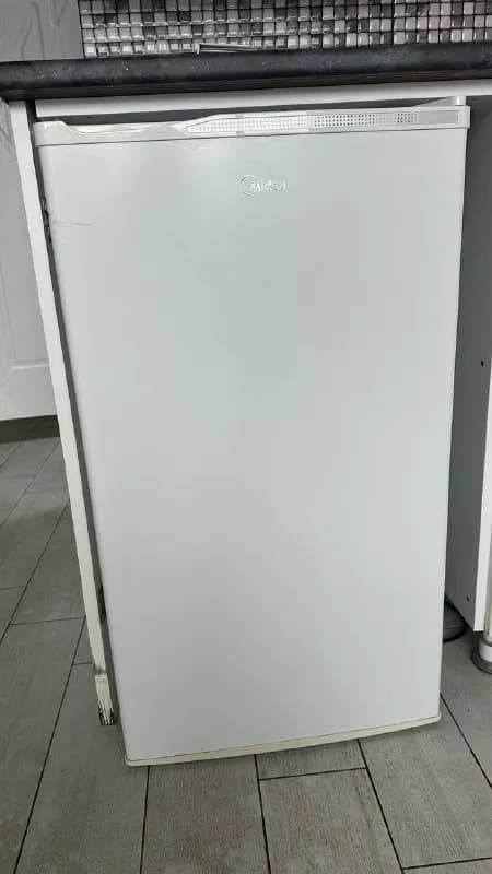 midea, полностью рабочий. Есть царапина. 100 лари — Батуми — 100 ₾