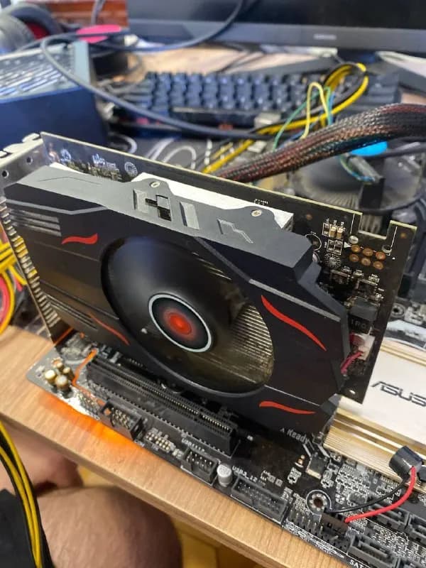 AMD Radeon RX 550 4GB (GDDR5). — Батуми — 100 ₾