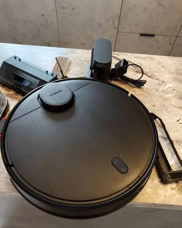 Xiaomi Mi Robot Vacuum T12. Отлично справляется с ежедневной уборкой, самостоятельно строит маршрут — Тбилиси — 400 ₾