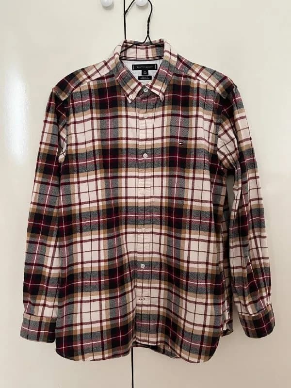 Tommy Hilfiger — Тбилиси — 70 ₾