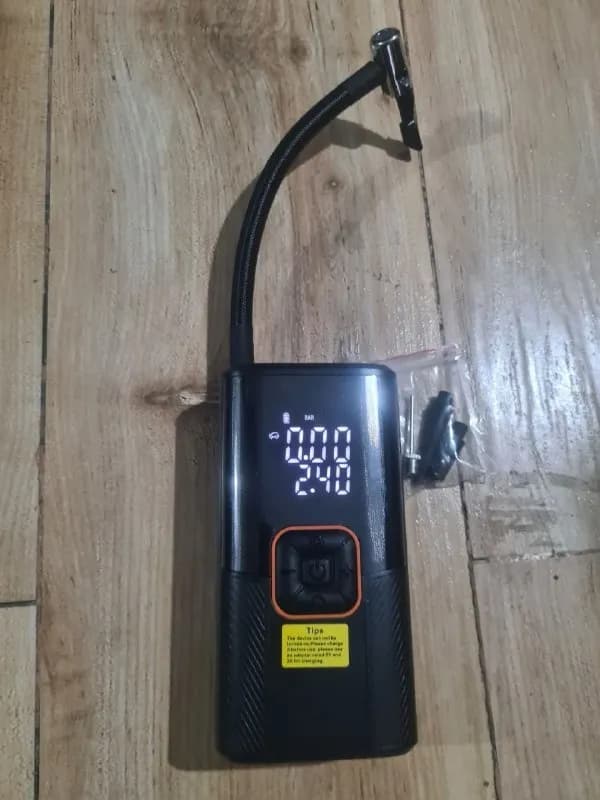 Насос для подкачки шин аккумуляторный — Батуми — 50 ₾