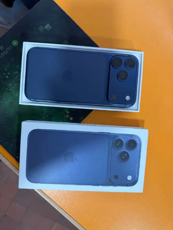 iPhone 17 Pro Max 256 ГБ. Версия с SIM-картой, цена 3850 GEL. — Батуми — 3 850 ₾