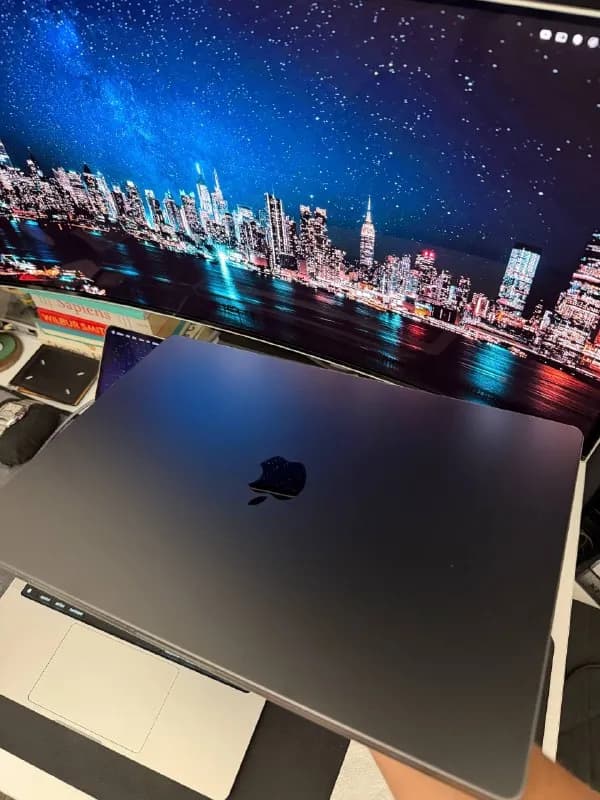 MacBook M3 Max 16» • 48GB / 1TB — Батуми — 6 600 ₾