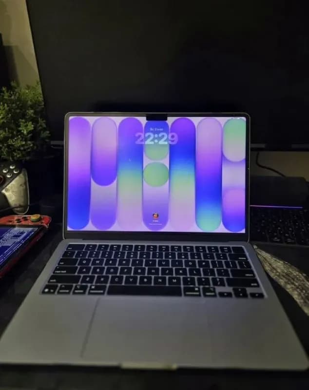 MacBook air 13 m4 256gb sky blue 🔵 — Батуми — 2300 ₾