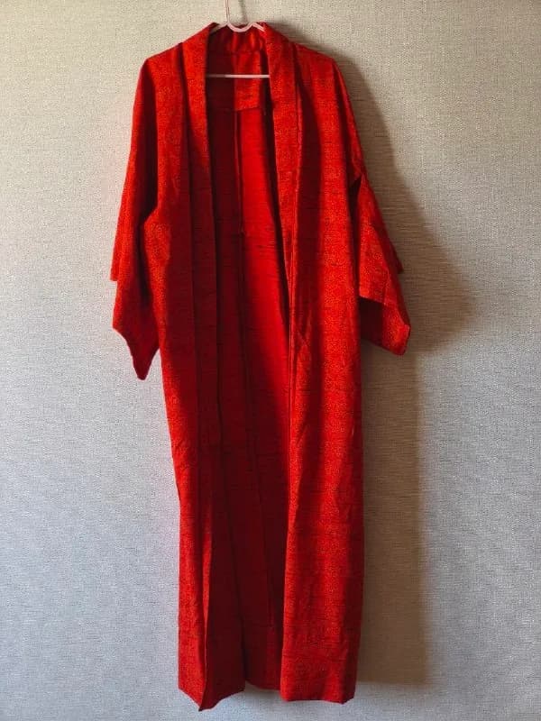 красное кимоно — Тбилиси — 70 ₾