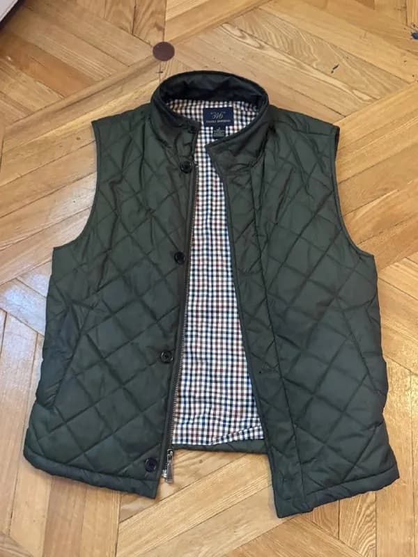 brooks brother жилет — Тбилиси — 40 ₾