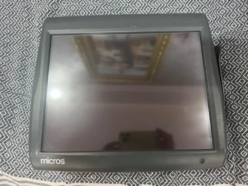 4 профессиональных сенсорных POS-терминала — Micros PCWS2015 System Unit. — Тбилиси — 100 ₾