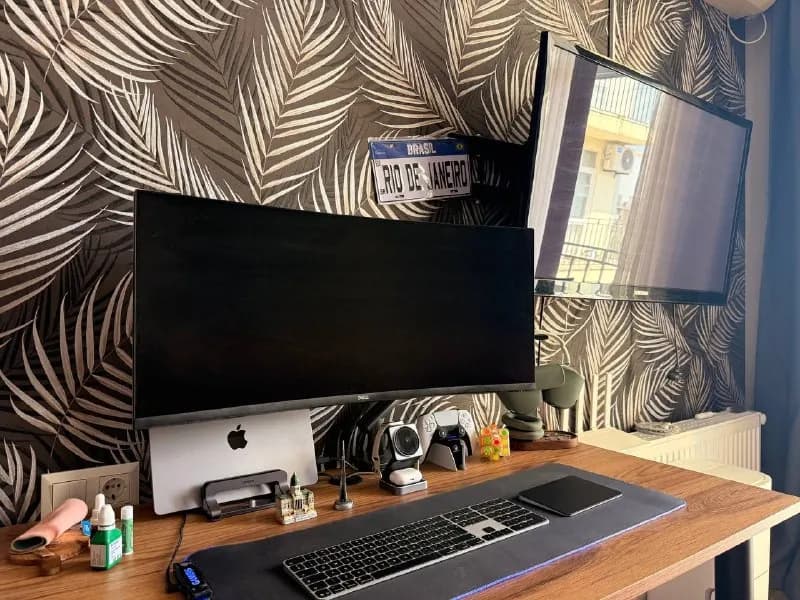 Dell 34 Curved USB-C monitor + кронштейн для монитора 2E husto 17-32 + подставка под ноутбук ugreen — Батуми — 600 $