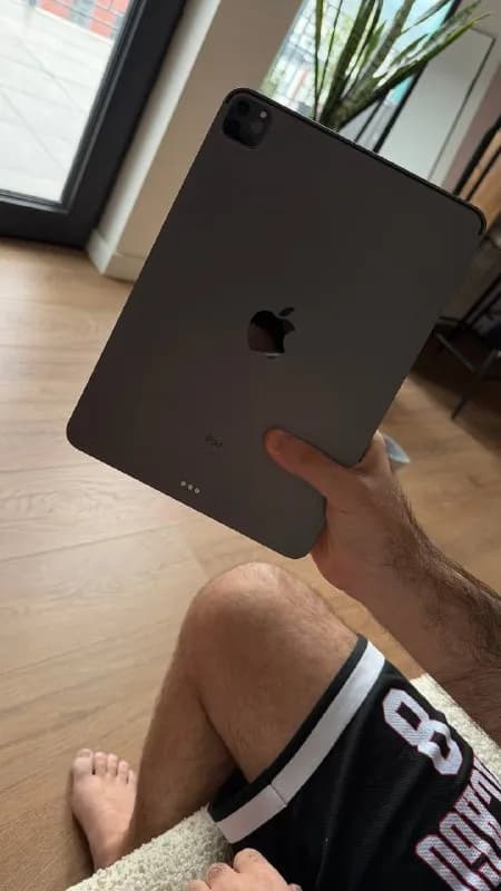 Apple iPad Pro 11» (M1, 128 GB, Wi-Fi) + Magic Keyboard — Тбилиси — 1 800 ₾