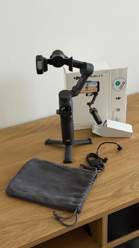dji osmo mobile 8. как новый. комплектный. отдам за 400 GEL — Тбилиси — 400 ₾