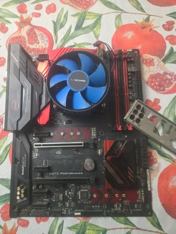 Комбо: матплата ASRock, i5 6500, БП Chieftec — Батуми — 290 ₾