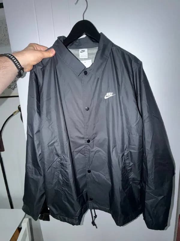 Nike Club Men’s Coaches Jacket. Размер S, новая, не подошёл размер. 160 лари — Тбилиси — 160 ₾