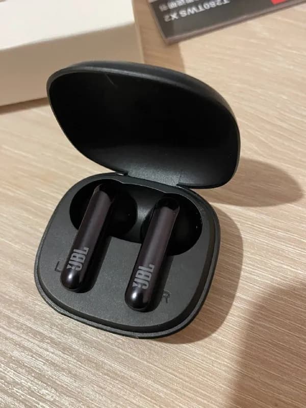 JBL, абсолютно новые. — Тбилиси — 85 ₾