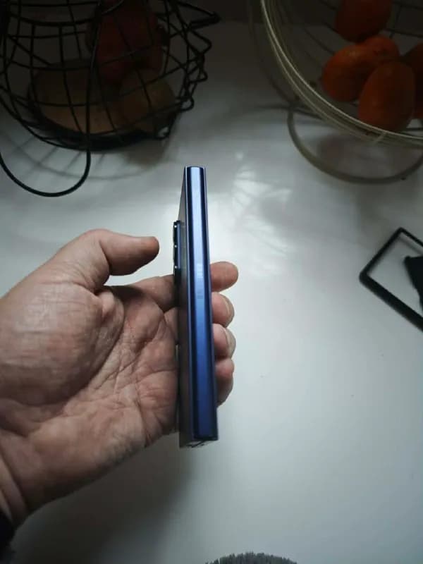 Samsung Galaxy Z fold 6🤍 — Батуми — 3 000 ₾