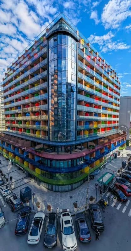 Rainbow, ул. Адлиа, 3 — Батуми — 450 $