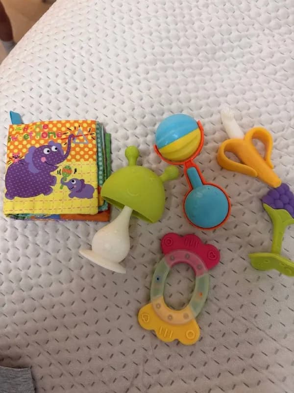 Игрушки для новорожденного, цена 5 — Батуми — 5 ₾