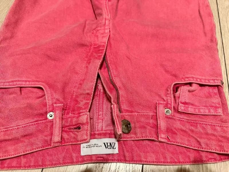 Zara в идеальном состоянии. Одевались два раза. 20 лари. — Батуми — 20 ₾
