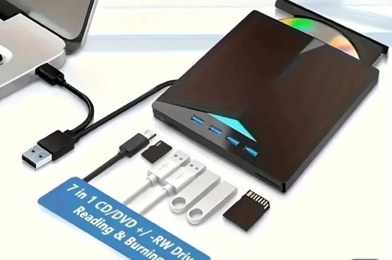 CD/DVD с карт-ридером SD, USB 3.0 Type-C Hub, CD ROM Burner — Батуми — 50 ₾