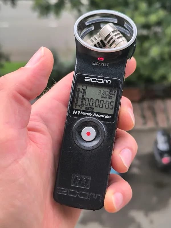 Zoom H1 — Тбилиси — 100 ₾