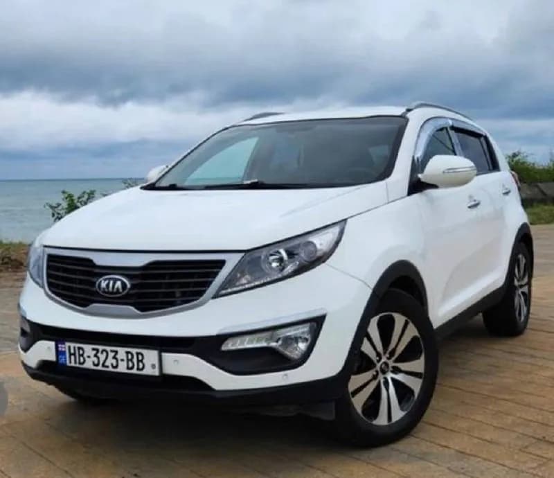 Kia Sportage III • 2.0 т дизель — Батуми — 6,800 ₾