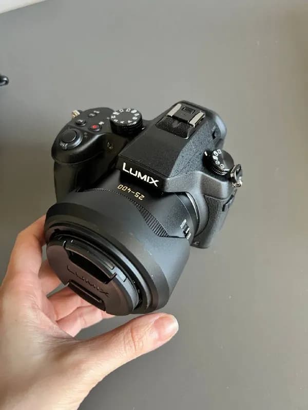 LUMIX в полной комплектации, привезла из Штатов, там пару лет пролежала подаренная, руки не дошли ис — Тбилиси — 600 ₾