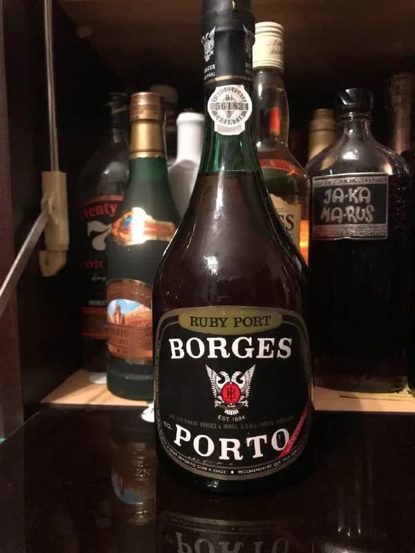 Винтажный портвейн Borges Porto [телефон] — Тбилиси — 200 ₾