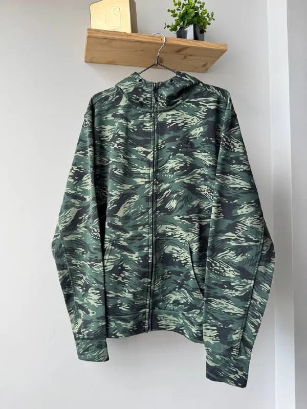 The North Face куртка размер М — Тбилиси — 60 ₾