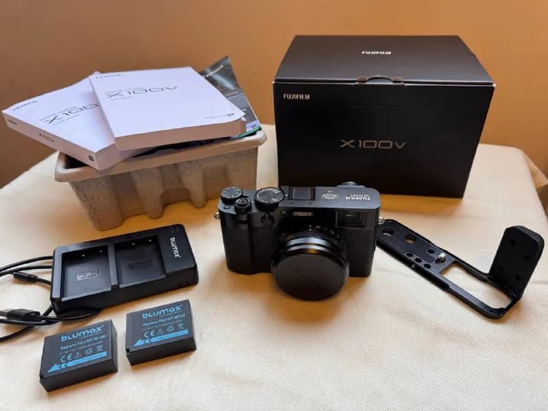 Fujifilm X100V. — Тбилиси — 4 300 ₾