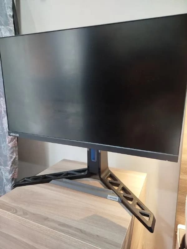 Lenovo Legion R25f-30 — Батуми — 500 ₾