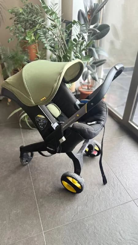Doona с базой isofix — Тбилиси — 900 ₾