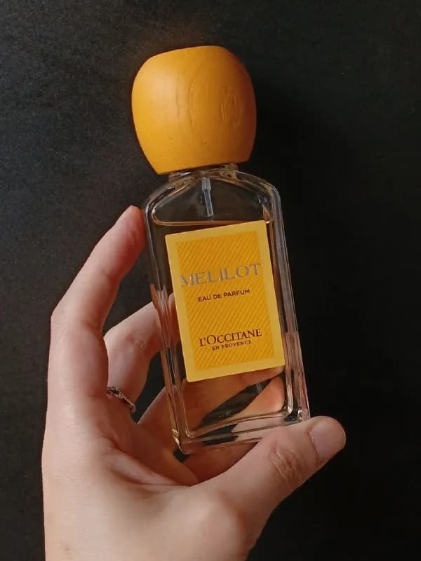 1) Mélilot L’Occitane en Provence 50 мл минус пшиков 10. Цветочные, на тему донника, полевых цветов, — Тбилиси — 110 ₾