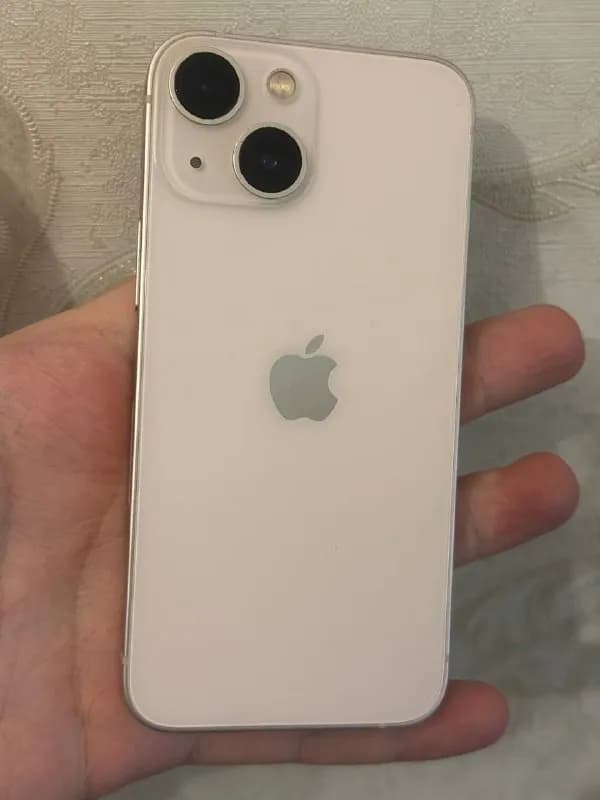 iPhone 13 mini в хорошем состоянии, все работает исправно. Менялись экран и батарея. Цена 400 лари — Тбилиси — 400 ₾