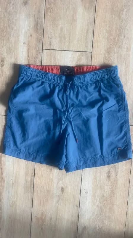 Tommy Hilfiger. — Тбилиси — 25 ₾