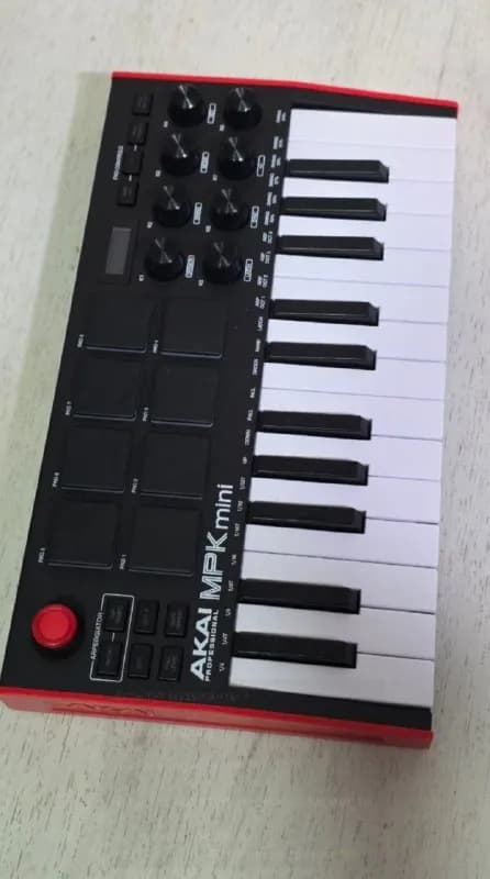 akai pro mpk mini mk3 + провод к пк — Тбилиси — 180 ₾